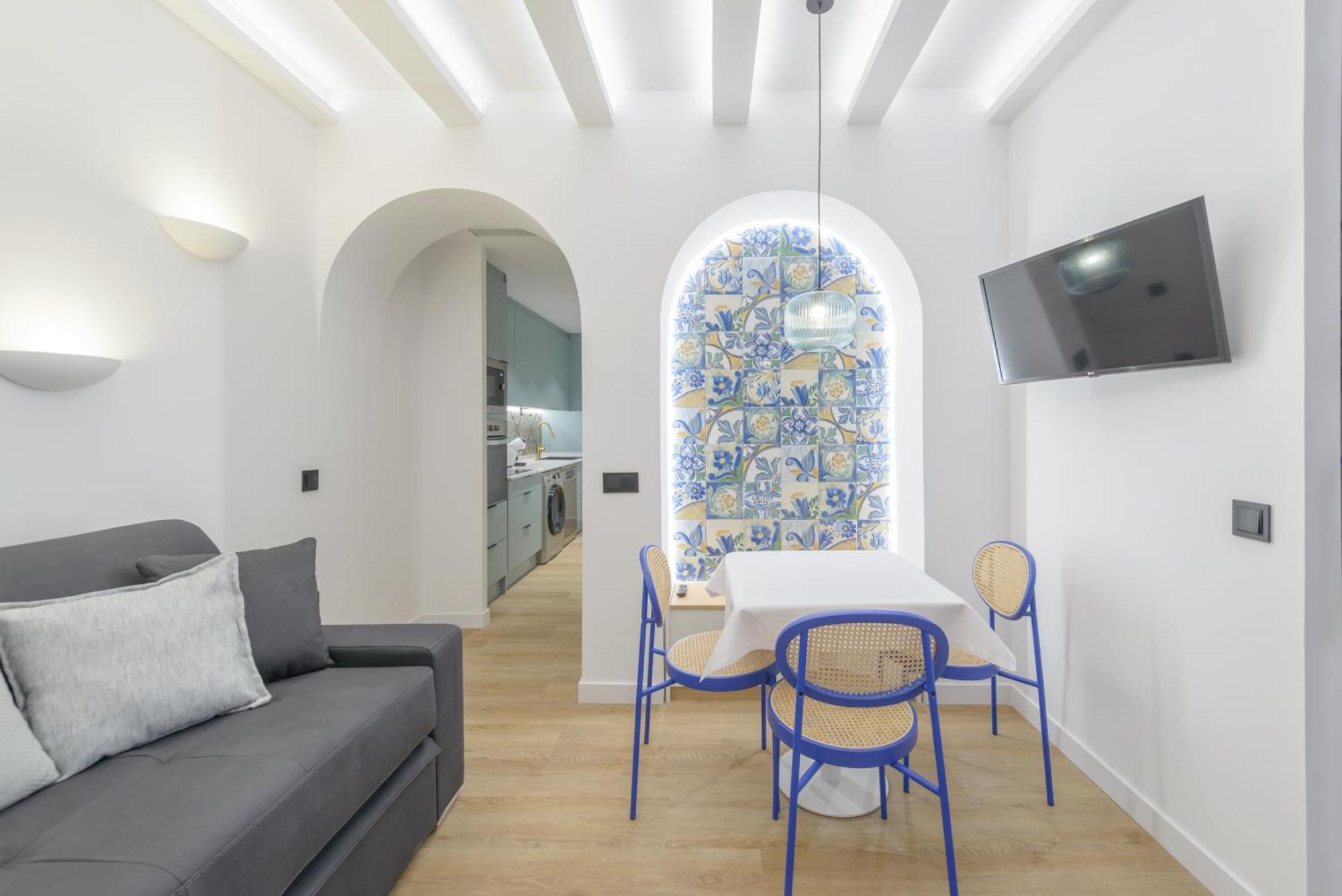 Gran Via Capitals By Monaro***** Madrid