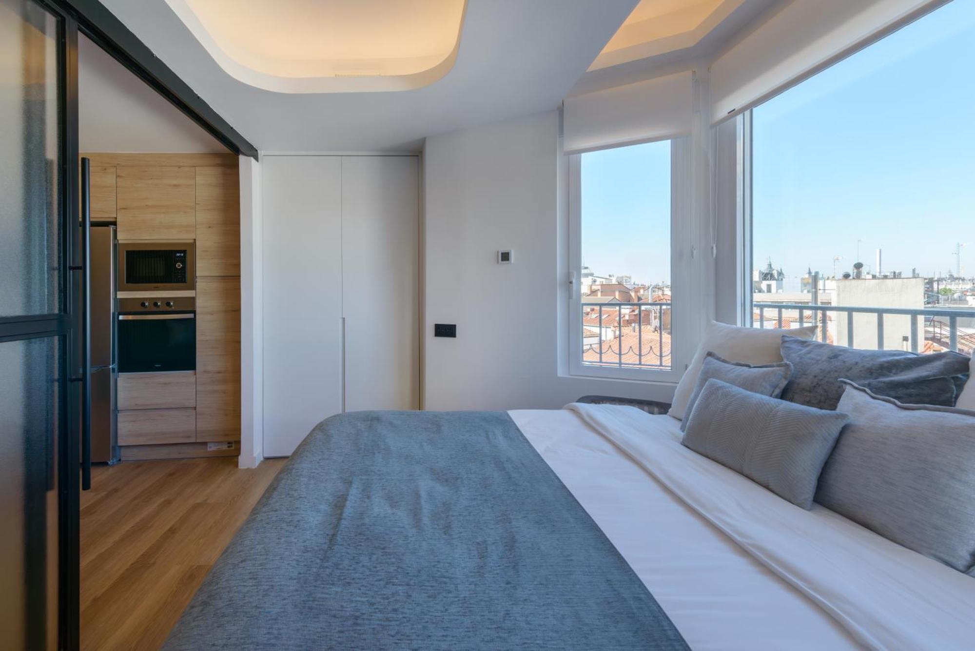 Gran Via Capitals By Monaro***** Madrid