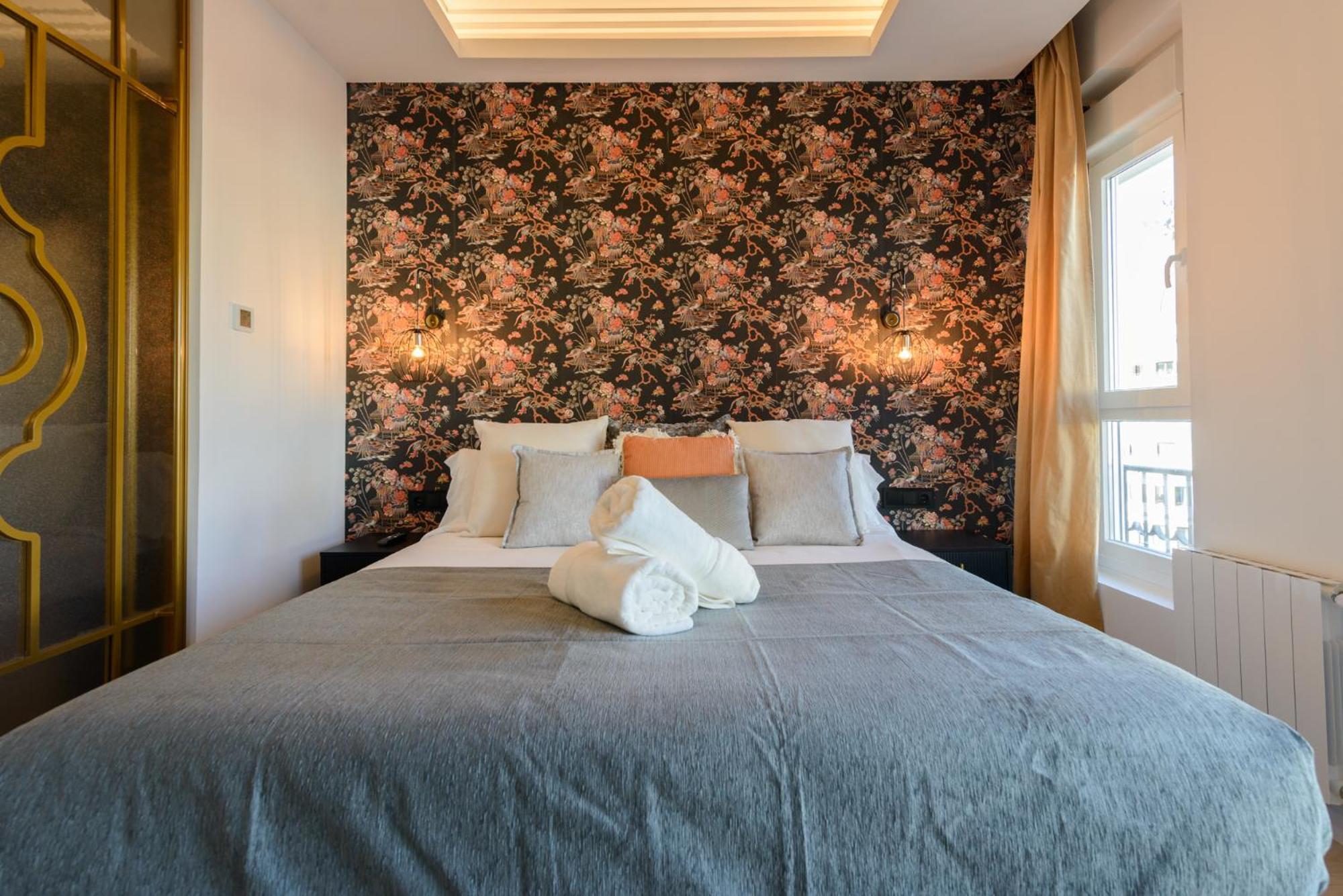 Gran Via Capitals By Monaro***** * Madrid